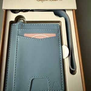 ANDAR The Denner 1 ~ The Car Mom Blue